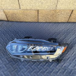 Honda Accord Headlight 2018-2020, Honda Accord Headlamp, ORIGINAL OEM Honda Accord front light, driver side, Perfect Condition 