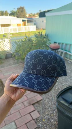 GG hat