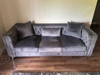 Peasely 3 Piece Velvet Living Room Set