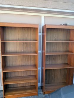 2 free bookshelves