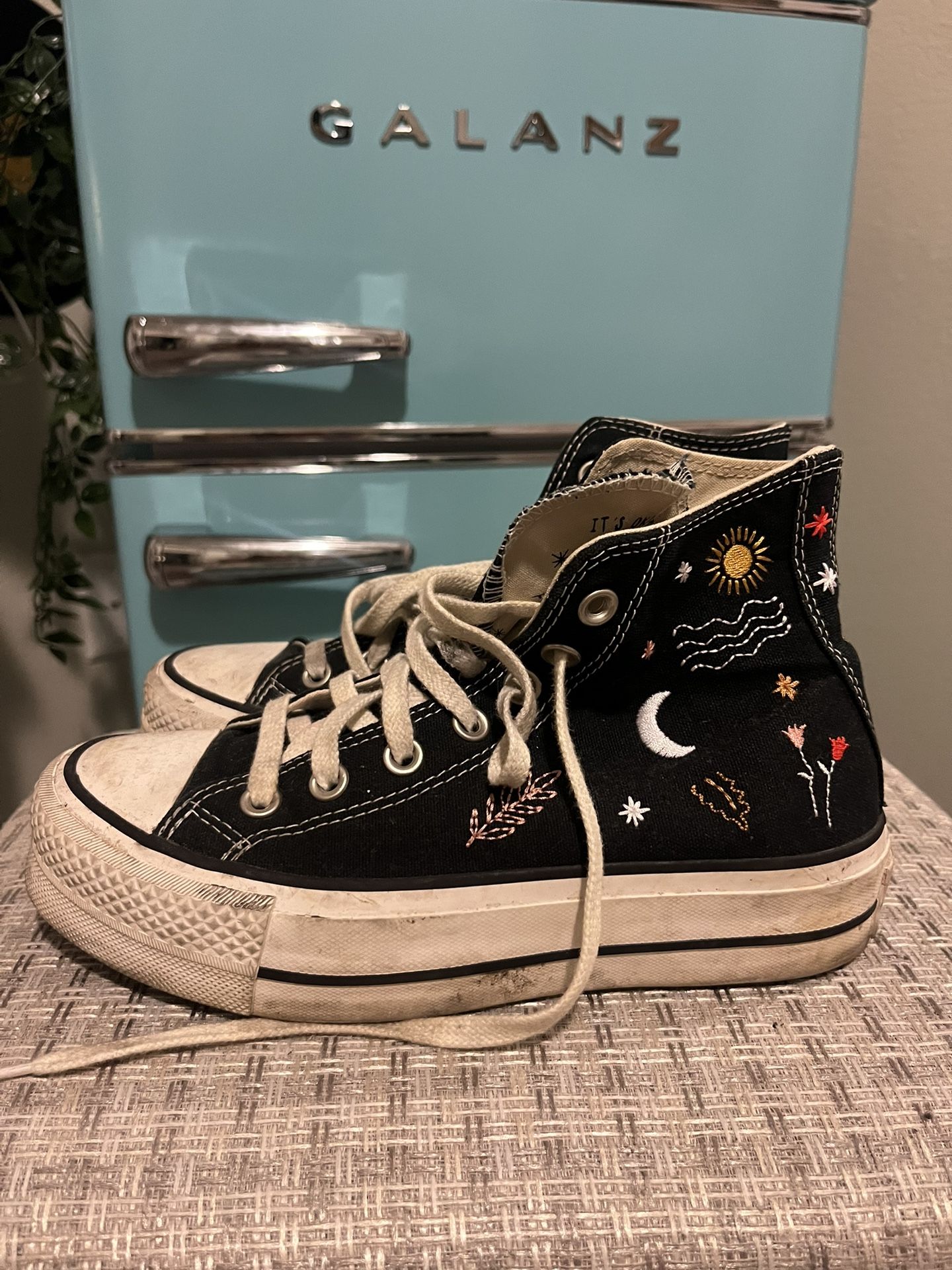 Black Converse