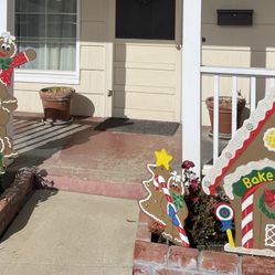 Outdoor Christmas Decorations 