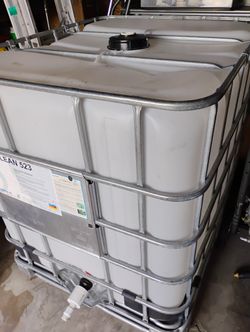280 Gallon Water Container Clean Water Valve Included