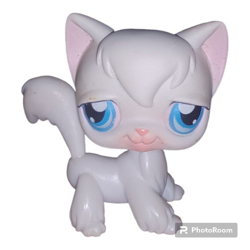 Littlest Pet Shop LPS # 9 White Angora Cat With Blue Eyes Long Hair