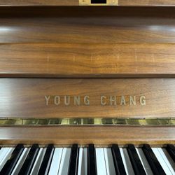 Young Chang U-111 Piano