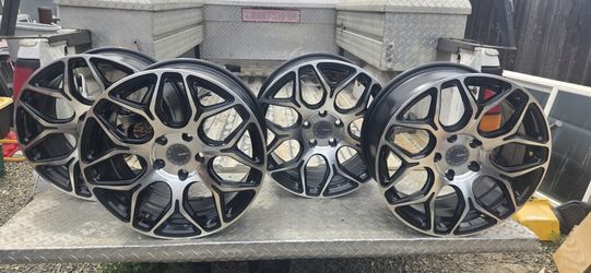17in 5 Lug Aluminum Rims