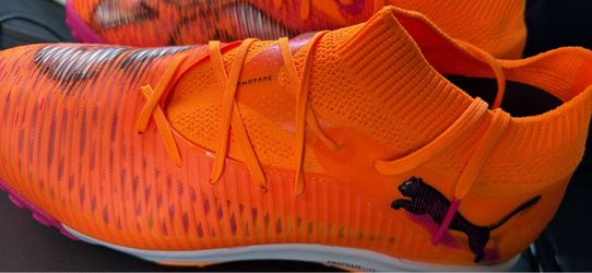 Soccer cleats