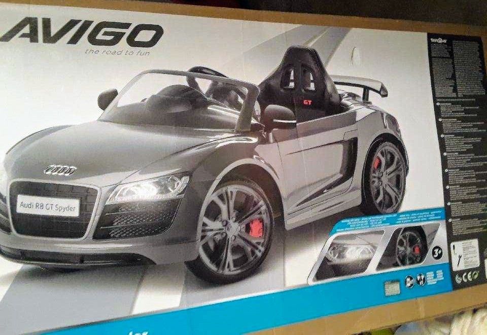 Avigo 6v Audi R8 $250 obo