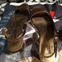 Golden Mid Heel Shoes. 1 Blemish. Never Worn $3