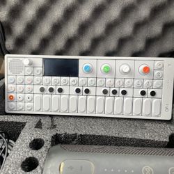 Teenage Ingineering OP-1