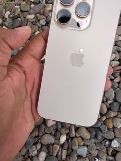 Iphone 16 pro 128GB gold unlocked