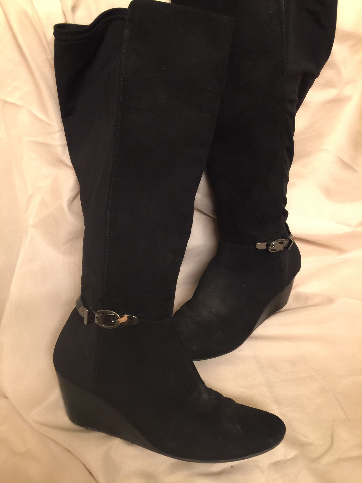 Boots size 7 black