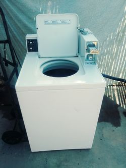 Speed Queen commercial washer mschinr