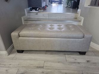 Gray Faux Leather Tufted Storage Ottoman Bench