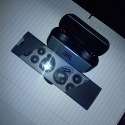 JBL REVERSEFLOW EARBUDS 