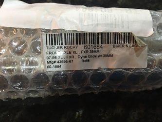 New in box front axle XL Harley Davidson