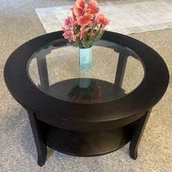 Round Coffee table