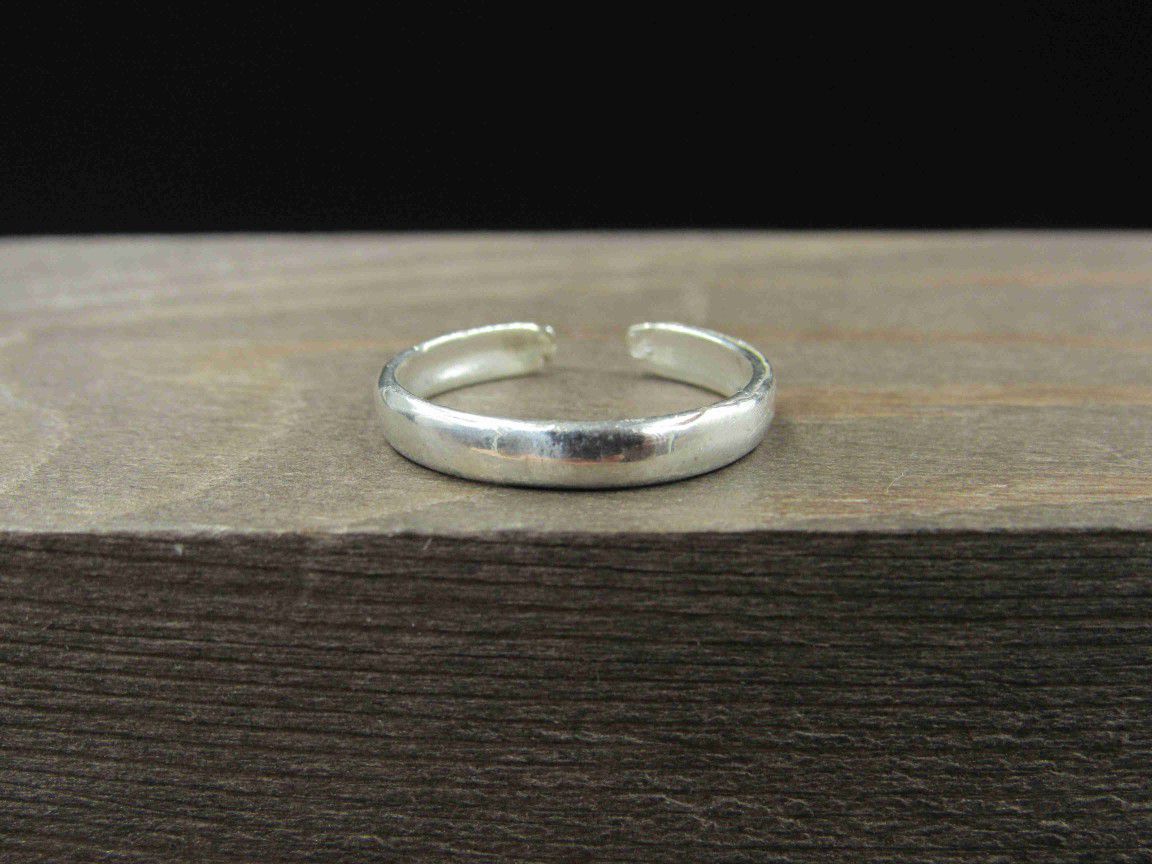Size 4.5 Sterling Silver Plain Open Band Ring Vintage Statement Engagement Wedding Promise Anniversary Bridal Cocktail Friendship