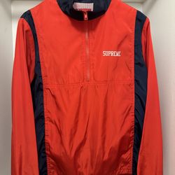 Supreme Devils Point Windbreaker Size M  good condition barely warn 