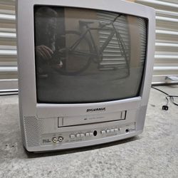 SYLVANIA SRC22134 13" TV VCR Combo RETRO GAMING CRT
