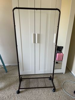 Clothing rack
