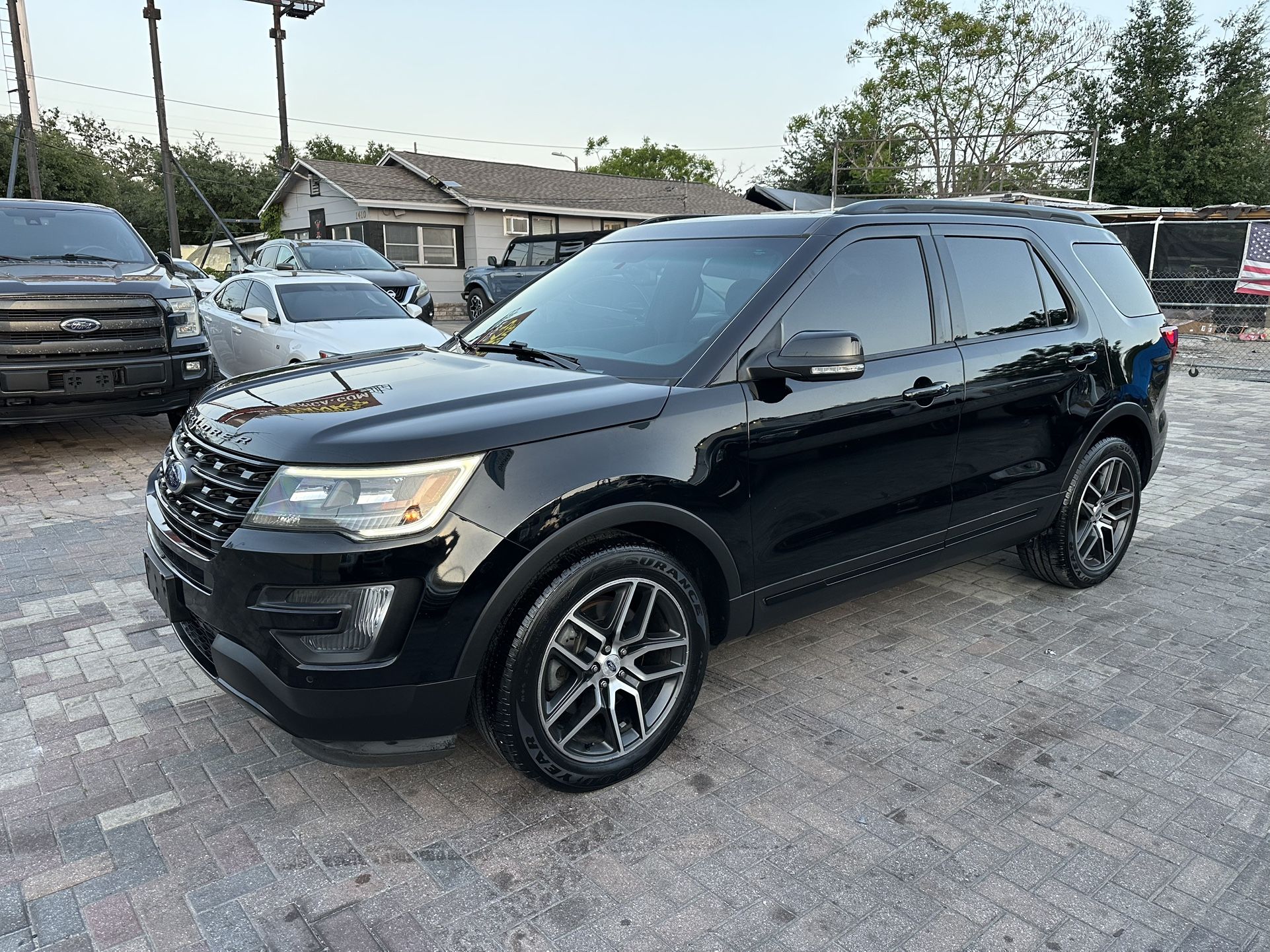 2016 Ford Explorer