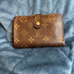 Louis Vuitton Clasp Portefeuille Viennois Wallet
