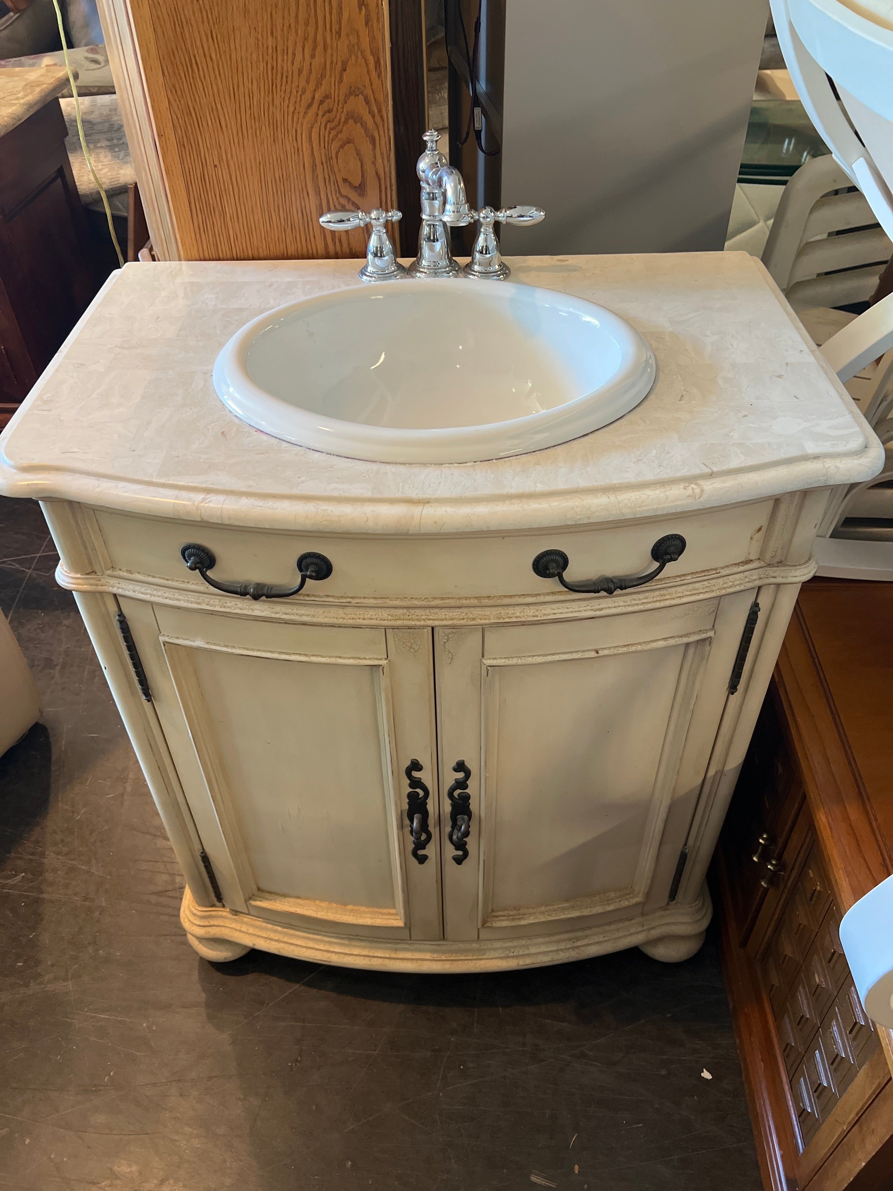 Vintage Single Sink Vanity with Marble Top