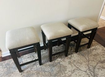Barstools set of 3