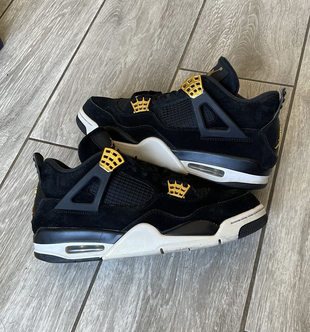 Jordan 4 Royalty Size 10.5