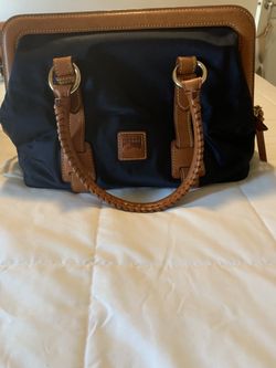 Dooney & Bourke 