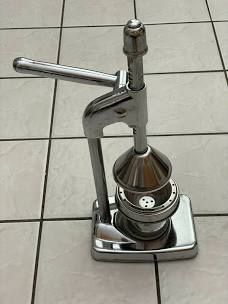 Metal Heavy Duty Lemon Smasher