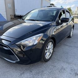 2017 Toyota Yaris