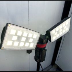 WORK-LIGHT (FOLDING LED 7000 LUMINS)
