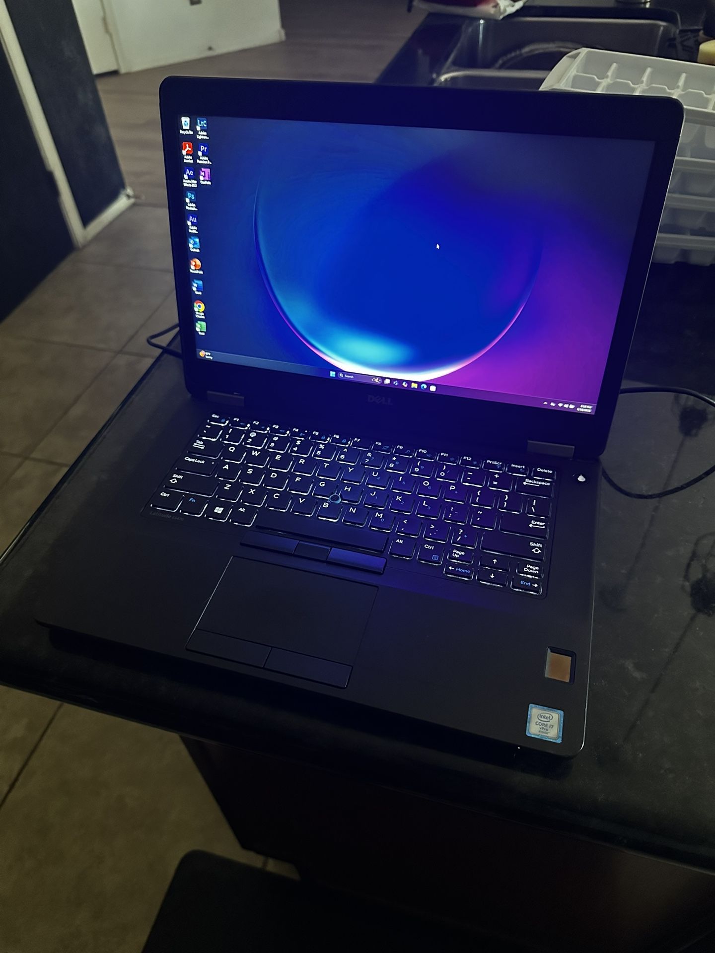 FAST Laptop i7 LOADED with Software!