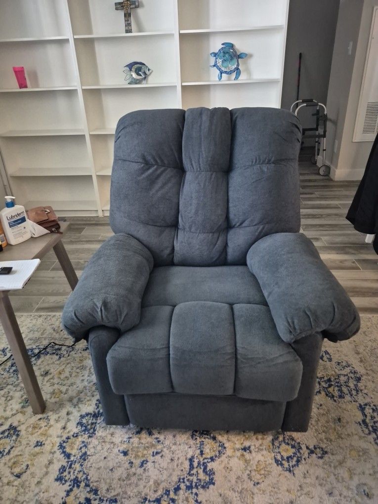 Brand New Petite Electric Recliner