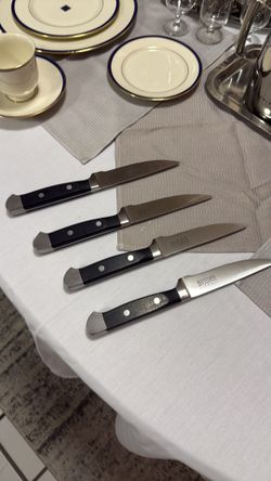 Never used Steak knives set of 7
