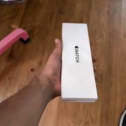 Apple Watch SE 2nd Gen (cellular)