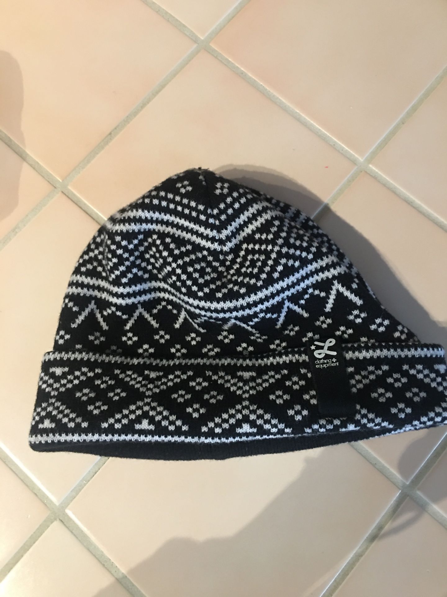 “LRG”BEANIE BRAND NEW CONDITION