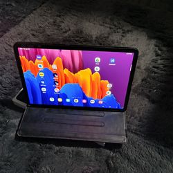 Samsung s7 plus tablet with box and stylus and case