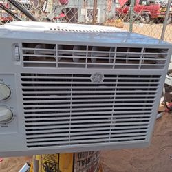 5,100 Btu Air  Conditioner 