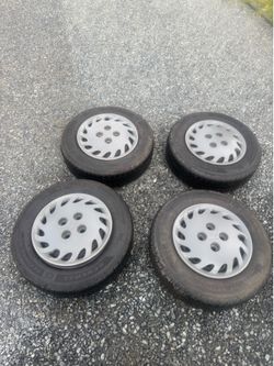 Stock Honda rim with cap