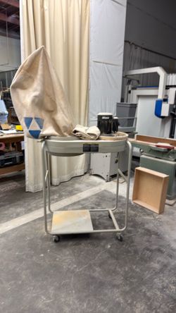 Dust collector