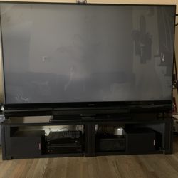TV With Table And Reviver