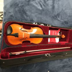 Eastman Violin (1/2 Size) With Bow and Case