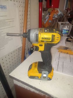 DeWalt drill dcf 887
