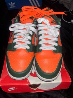 Nike dunk Miami color way