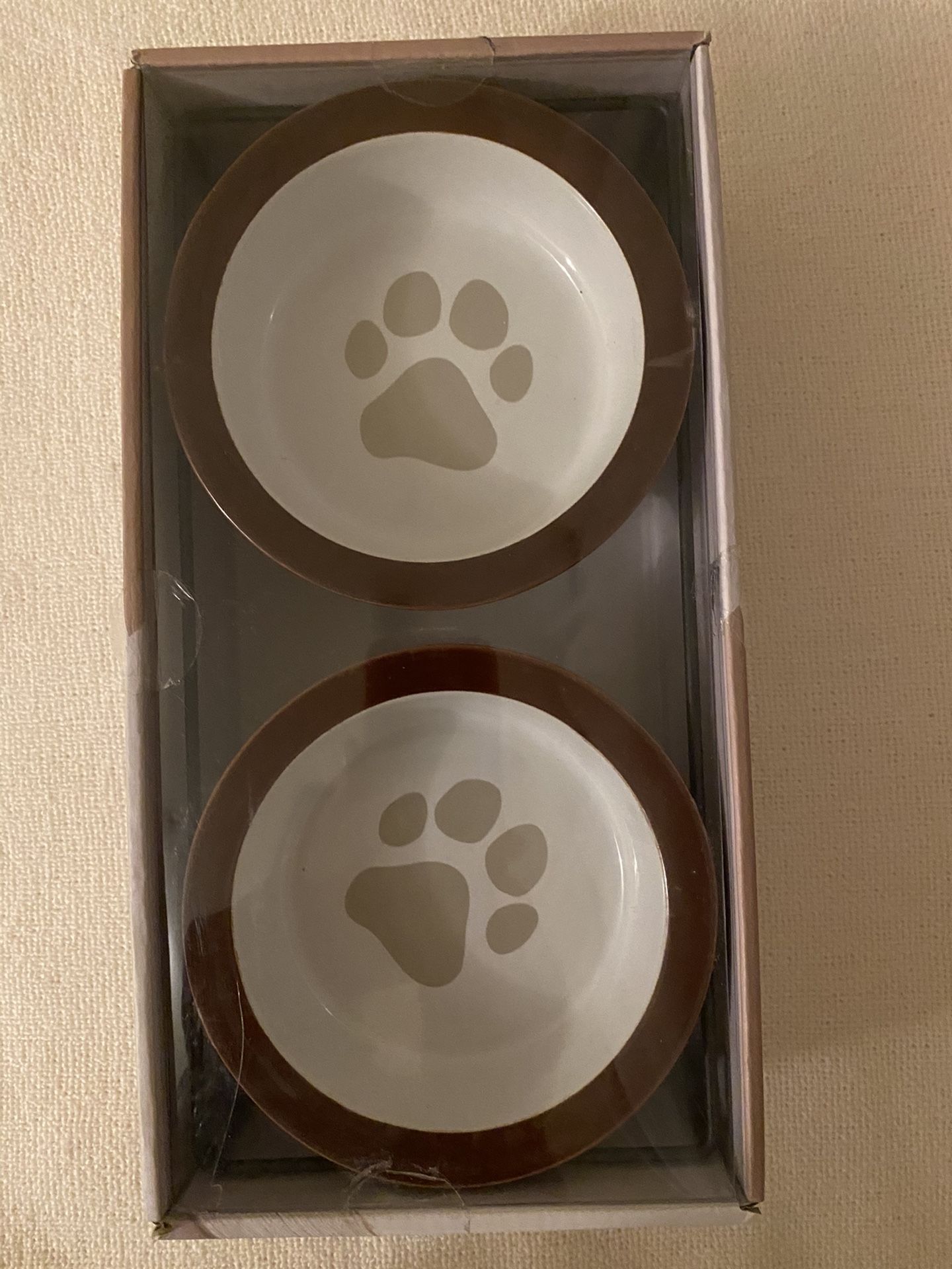 Doghaus 3 piece pet feeder set, 2 bowls Hold 1.5 cups (12oz), with strong & durable wire stand. 10.75x5.25x2.5”