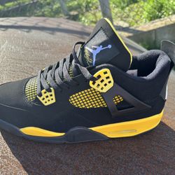 Jordan 4 Yellow And Black Thunder Reps
