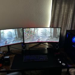 Gaming PC with Monitors, Keyboard and Mouse